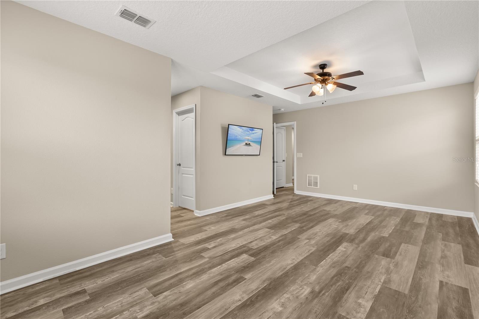 Image 12 of 33 For 15201 Murcott Blossom Boulevard