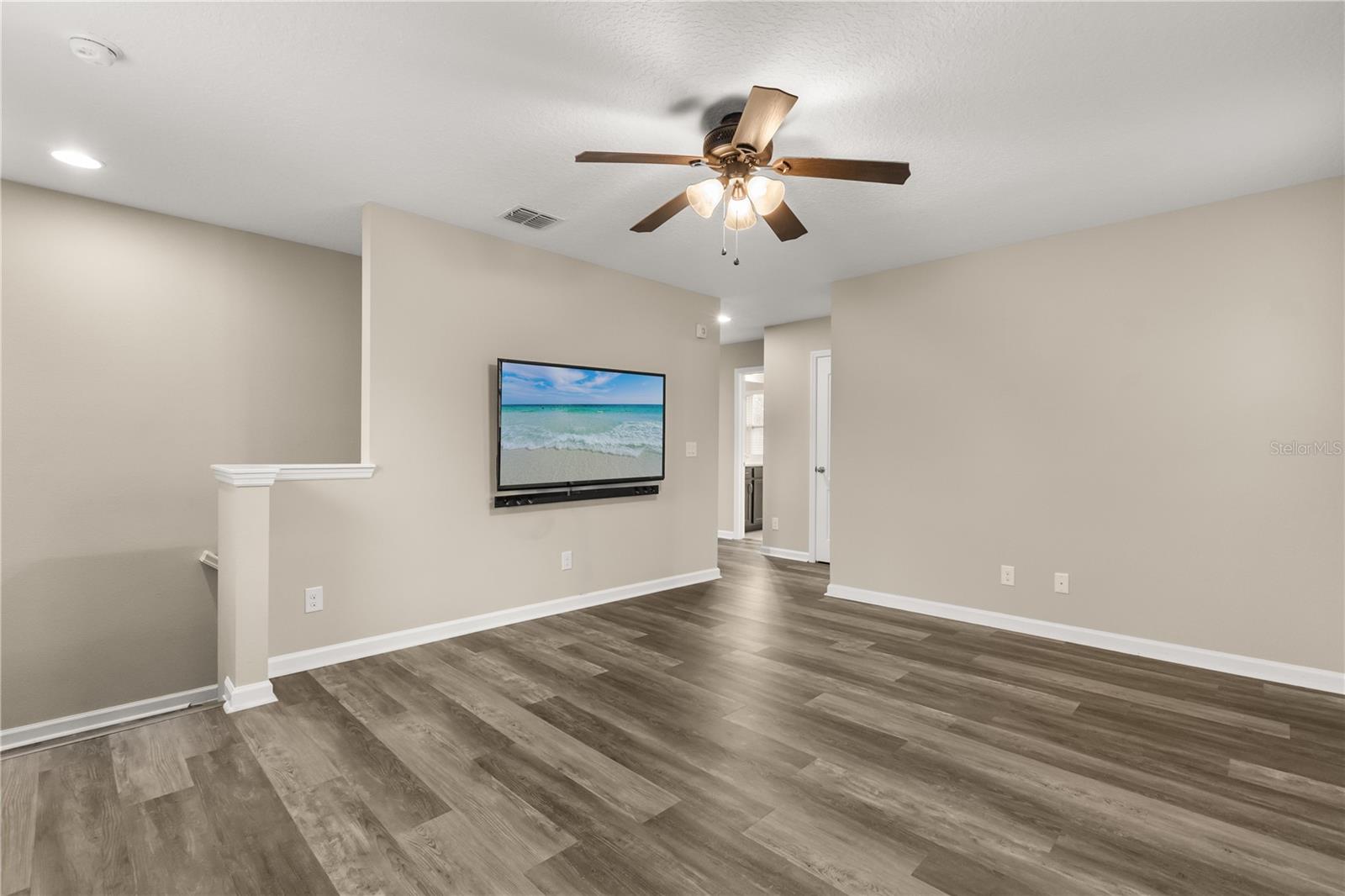 Image 15 of 33 For 15201 Murcott Blossom Boulevard