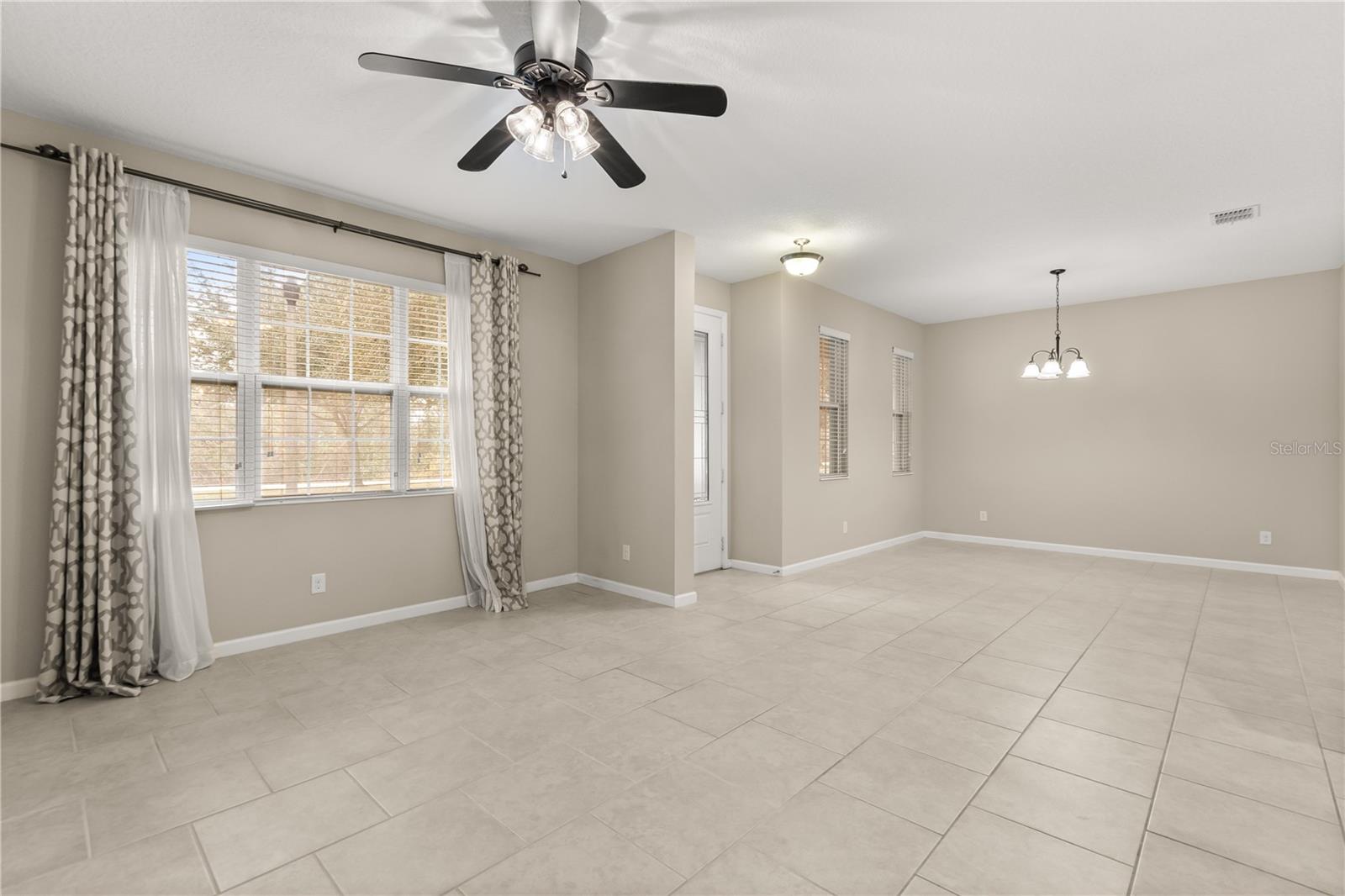 Image 8 of 33 For 15201 Murcott Blossom Boulevard