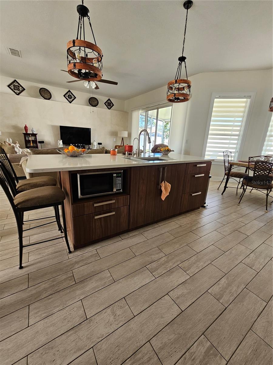 Image 13 of 39 For 2826 Middleton Circle