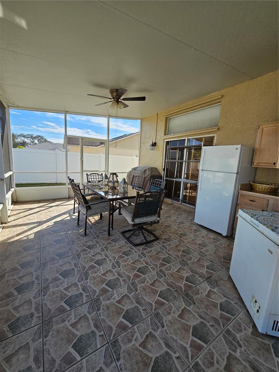 Image 32 of 39 For 2826 Middleton Circle