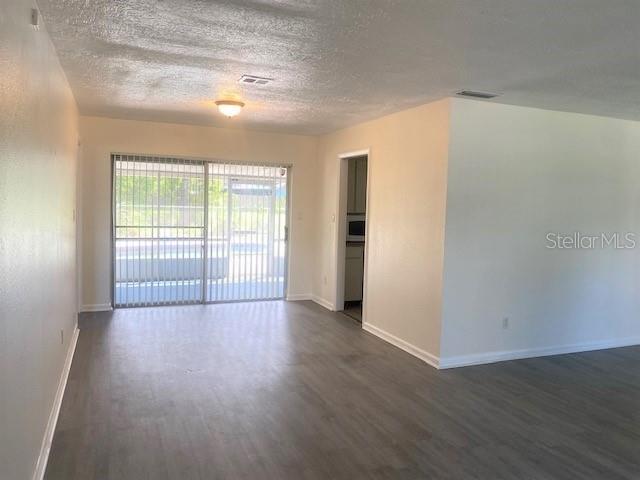 Image 7 of 18 For 2114 Winnebago Trail