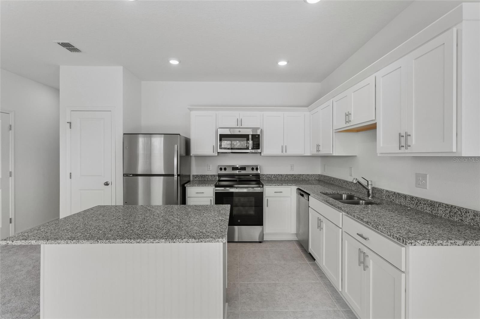 Image 4 of 18 For 5934 Piney Shrub Place