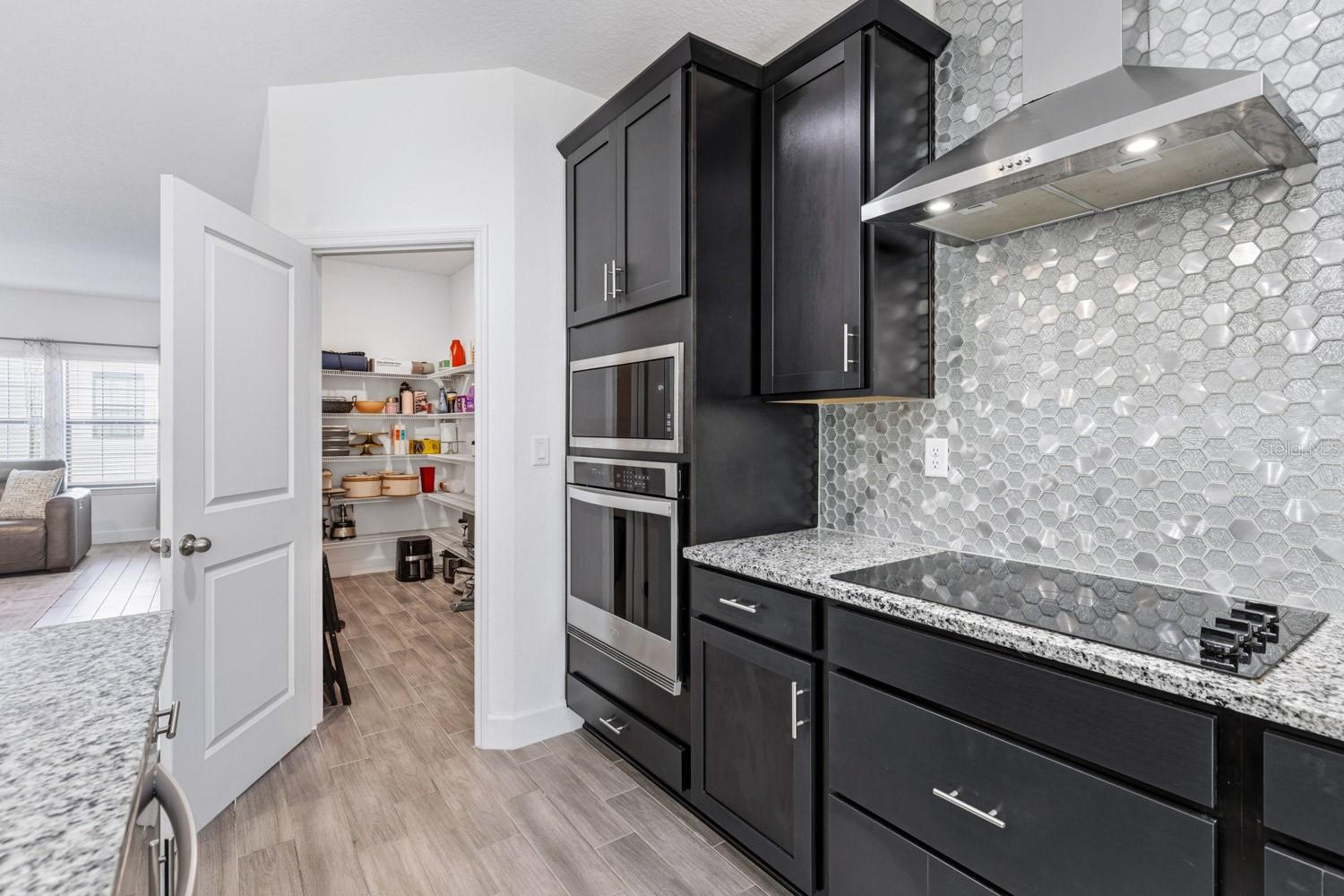 Image 10 of 41 For 461 Diamond Dove Cove