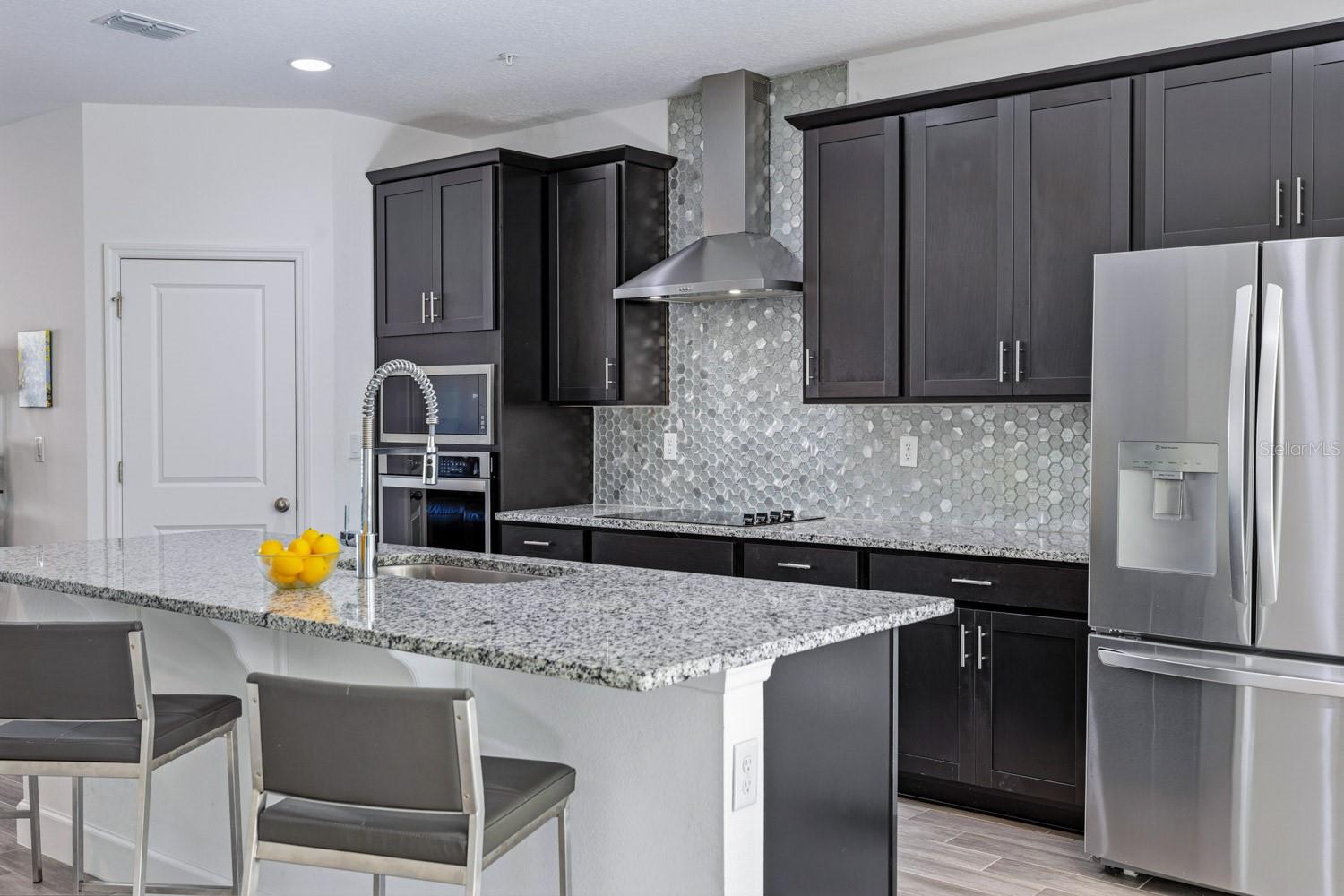 Image 7 of 41 For 461 Diamond Dove Cove