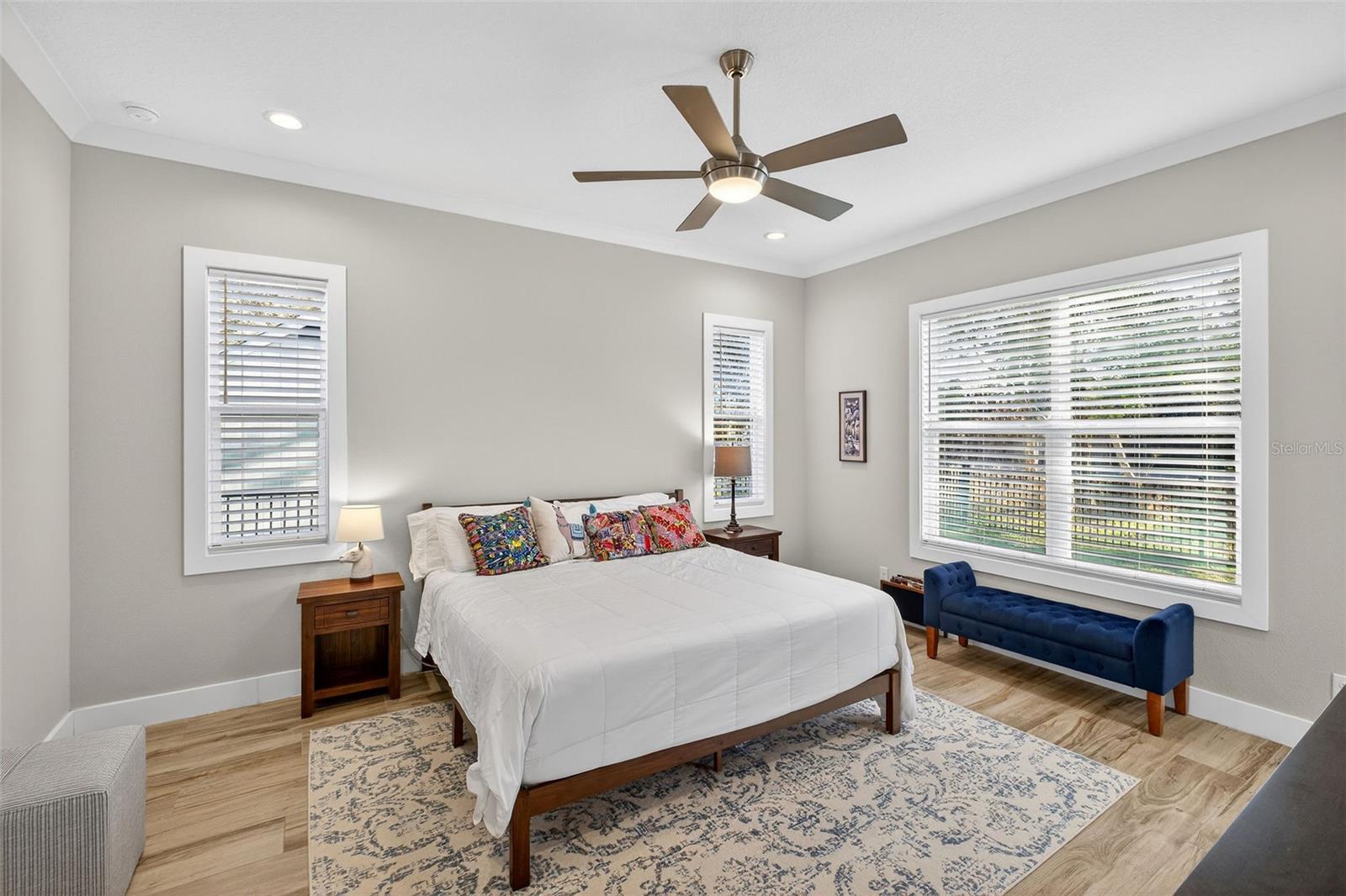 Image 11 of 47 For 520 Fitzwalter Drive