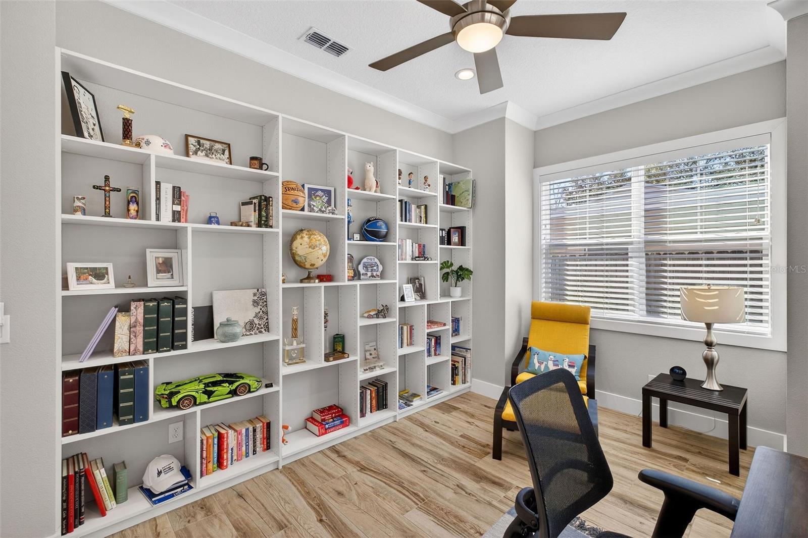 Image 18 of 47 For 520 Fitzwalter Drive