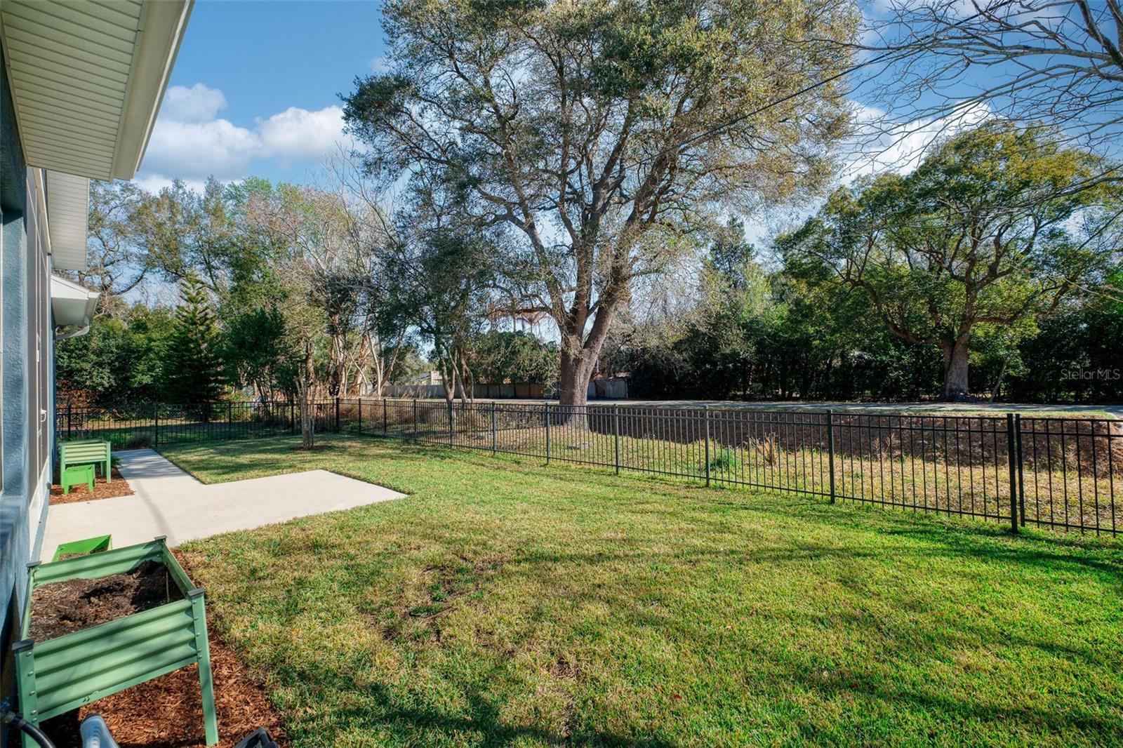 Image 2 of 47 For 520 Fitzwalter Drive