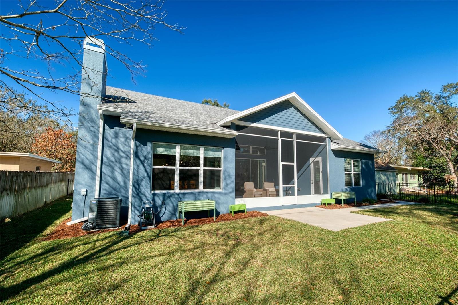 Image 24 of 47 For 520 Fitzwalter Drive