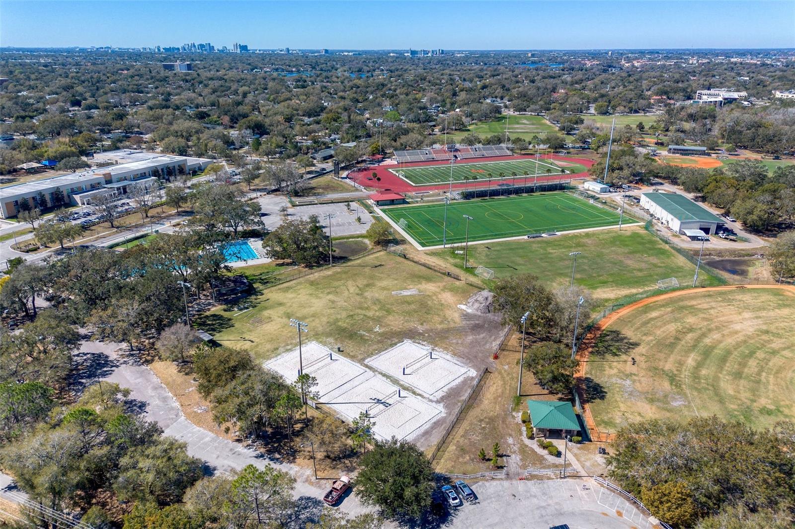 Image 27 of 47 For 520 Fitzwalter Drive