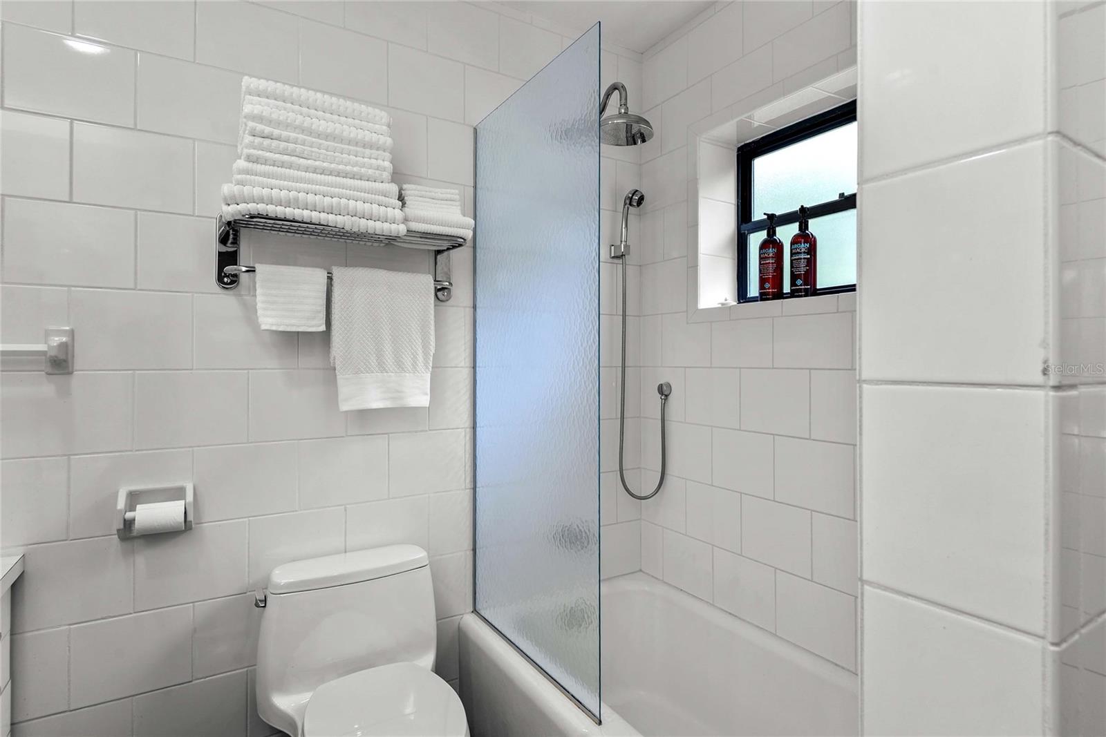 Image 26 of 45 For 2035 Lake Sue Drive