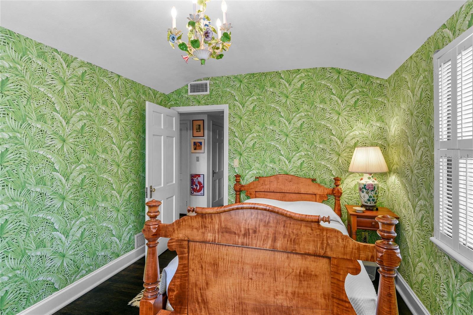 Image 31 of 45 For 2035 Lake Sue Drive