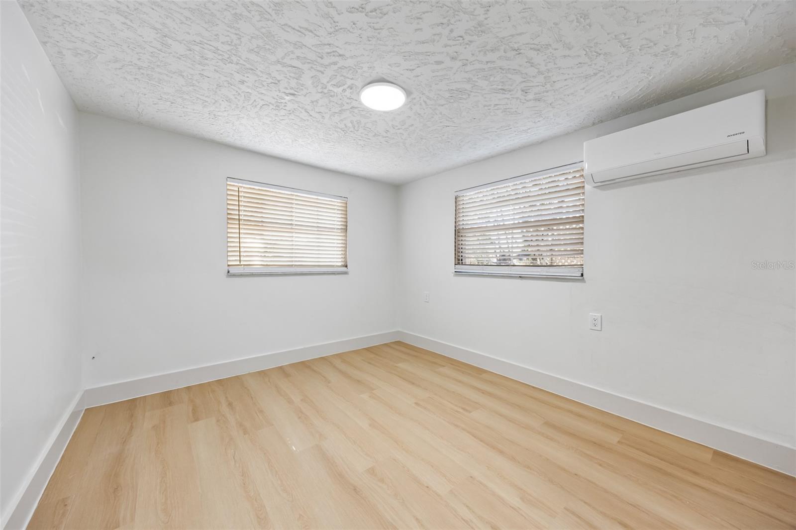 Image 11 of 21 For 2082 Little John Road