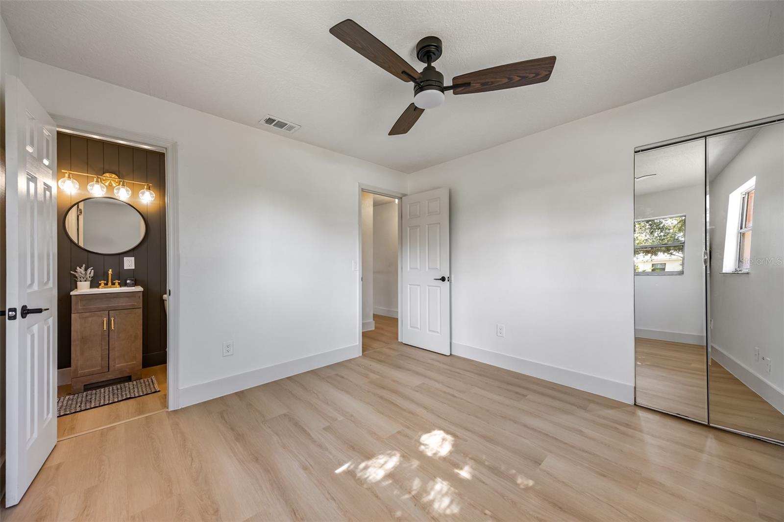 Image 6 of 21 For 2082 Little John Road