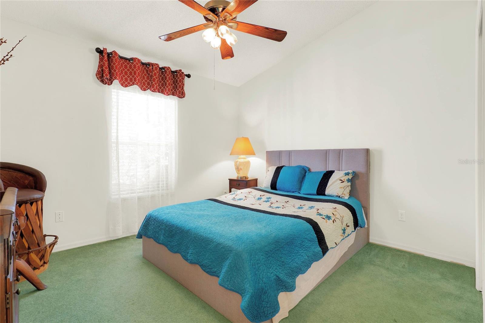 Image 13 of 37 For 4721 Tara View Road