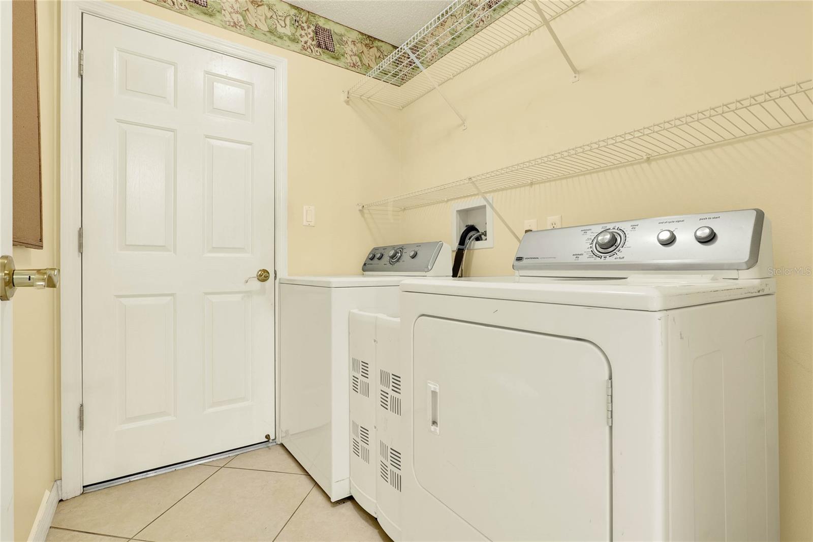 Image 18 of 37 For 4721 Tara View Road