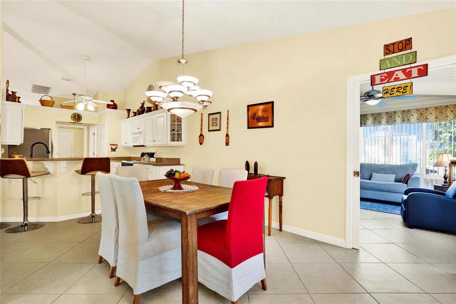 Image 9 of 37 For 4721 Tara View Road