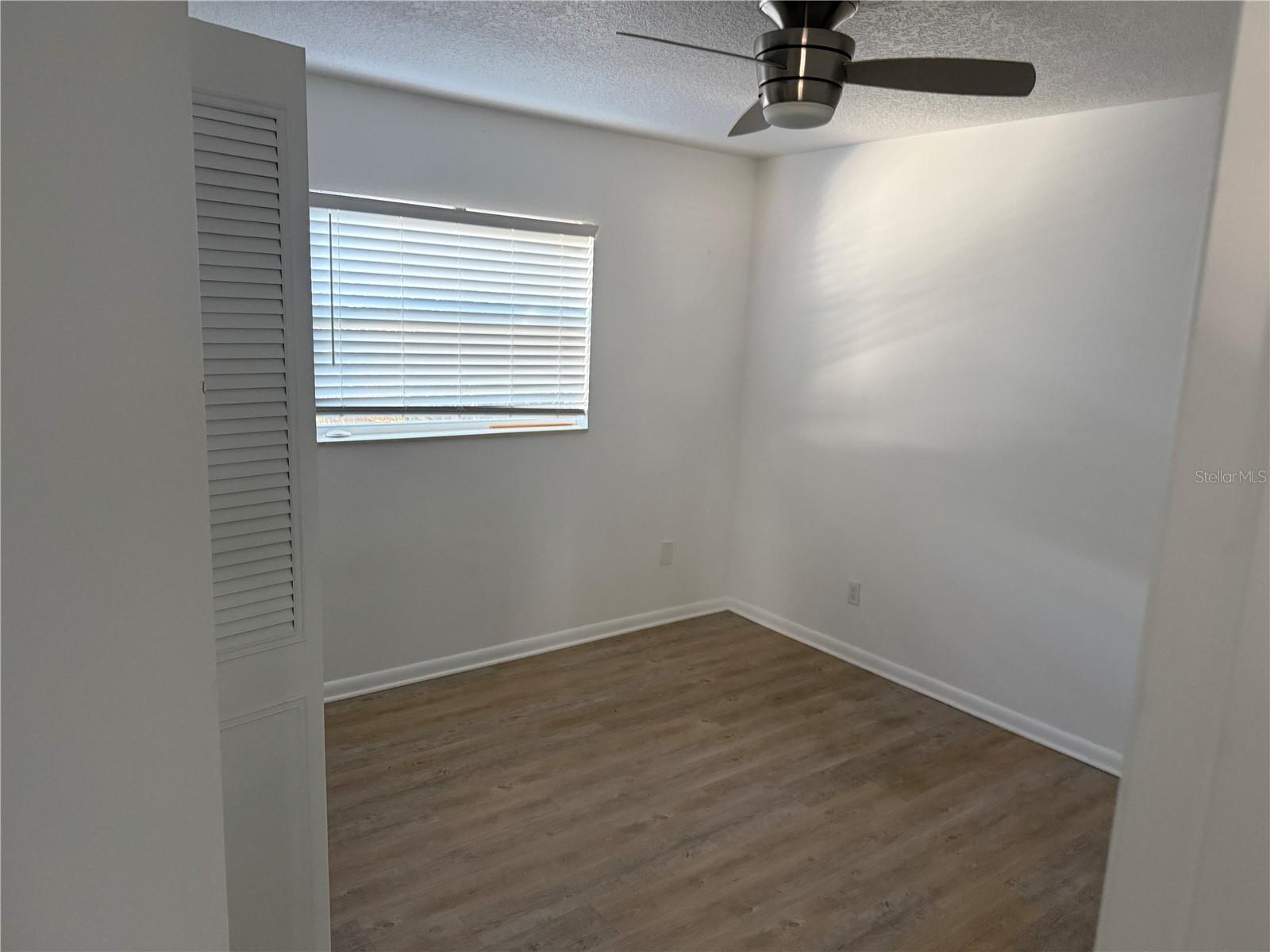 Image 9 of 10 For 399 Carroll St Street