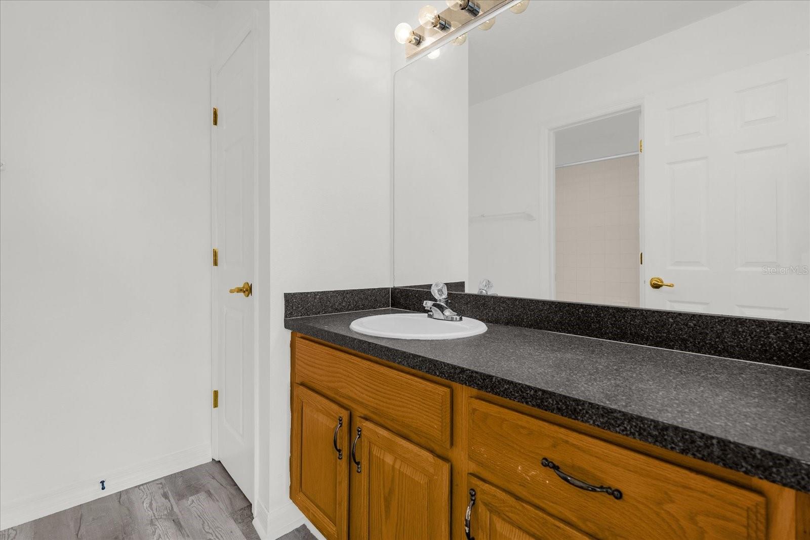 Image 16 of 29 For 726 Kildrummy Drive