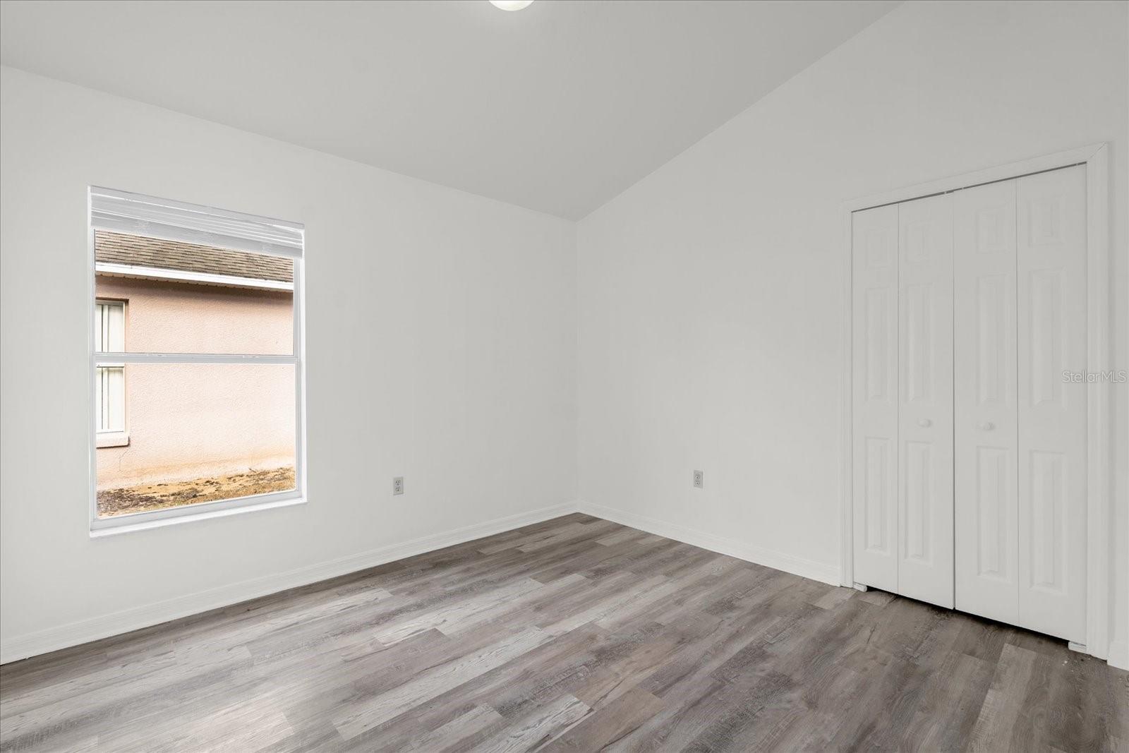 Image 18 of 29 For 726 Kildrummy Drive