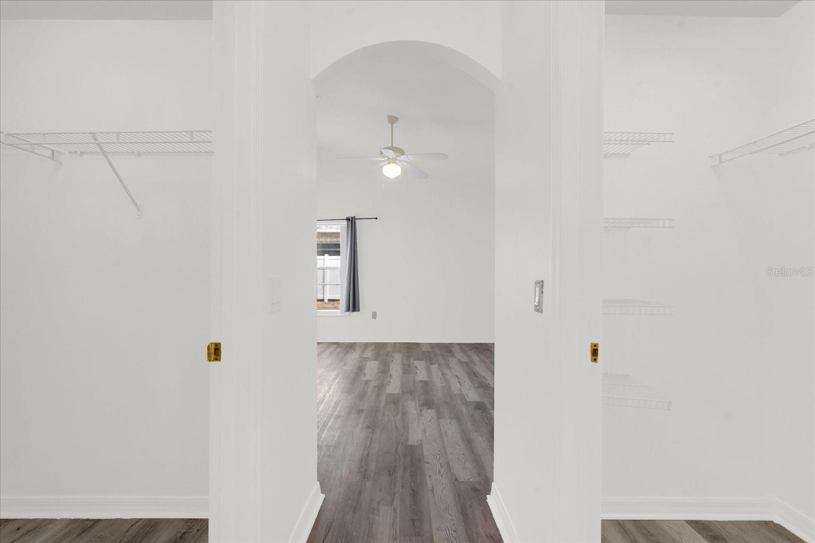 Image 9 of 29 For 726 Kildrummy Drive