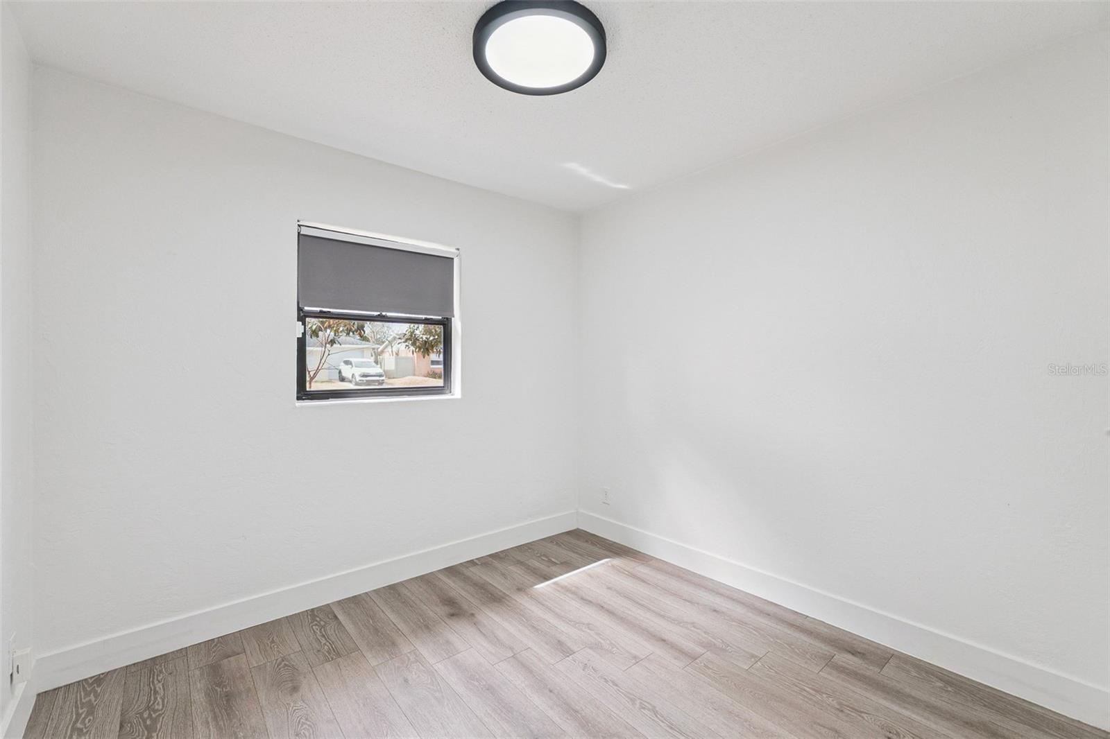 Image 18 of 34 For 1953 Linda Avenue