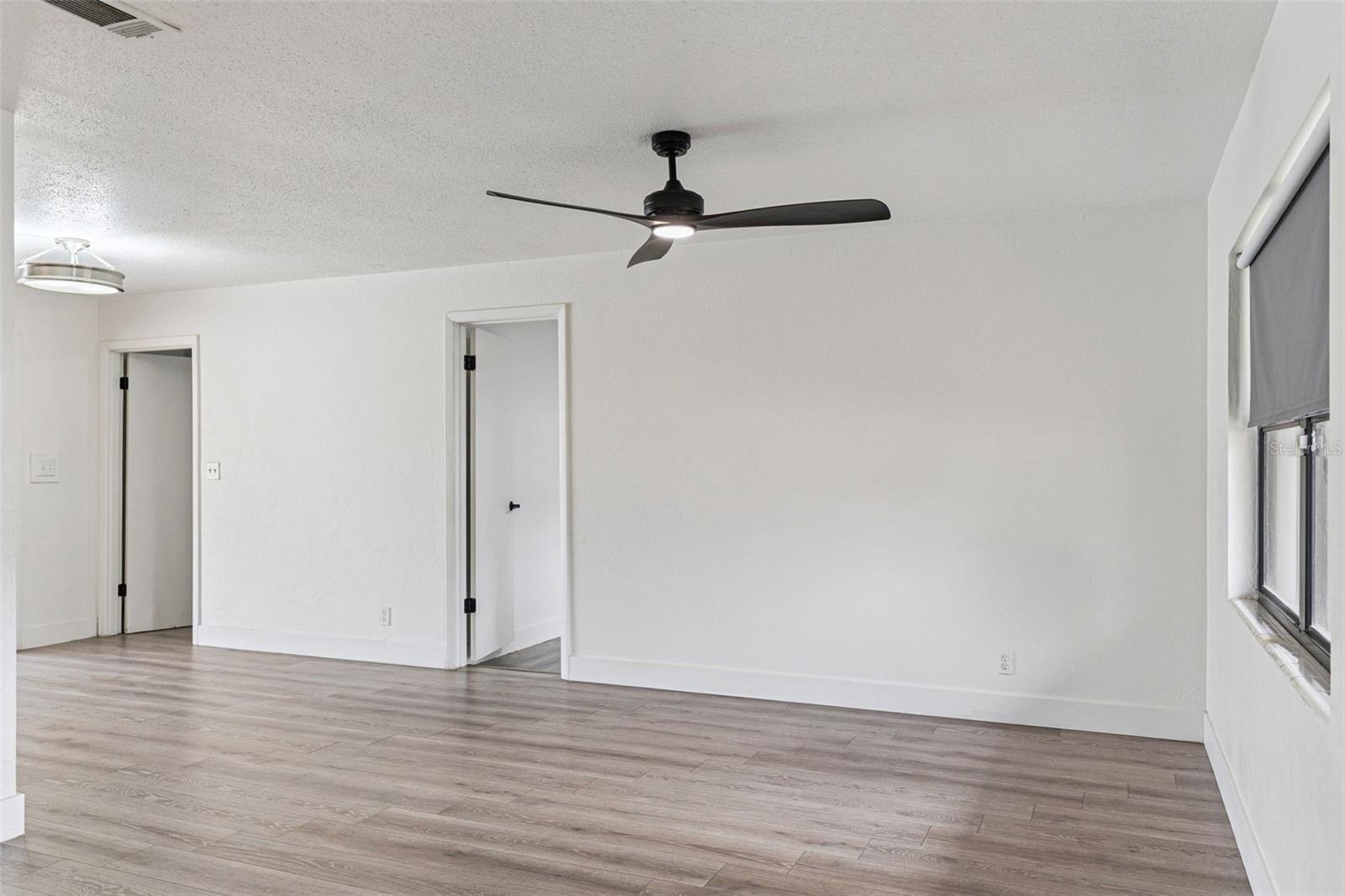 Image 9 of 34 For 1953 Linda Avenue