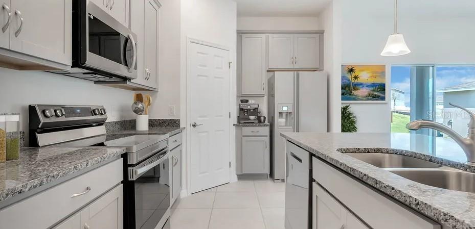 Image 6 of 8 For 634 Rockaway Lane