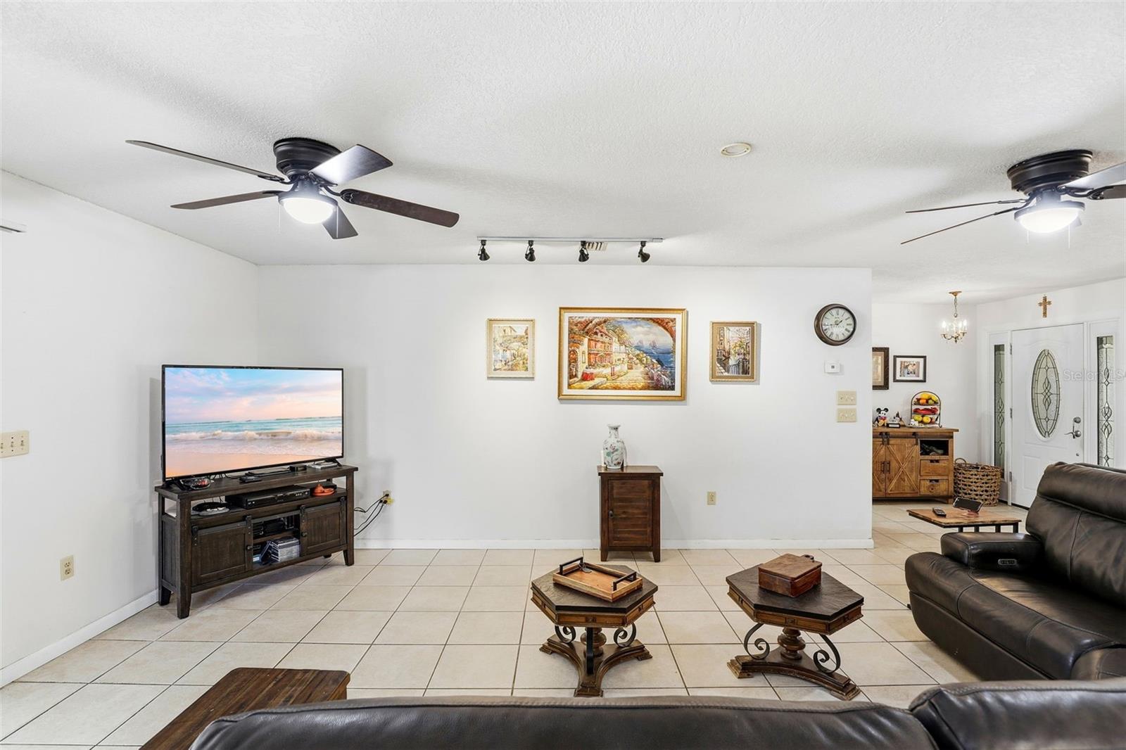 Image 12 of 46 For 623 Green Meadow Avenue