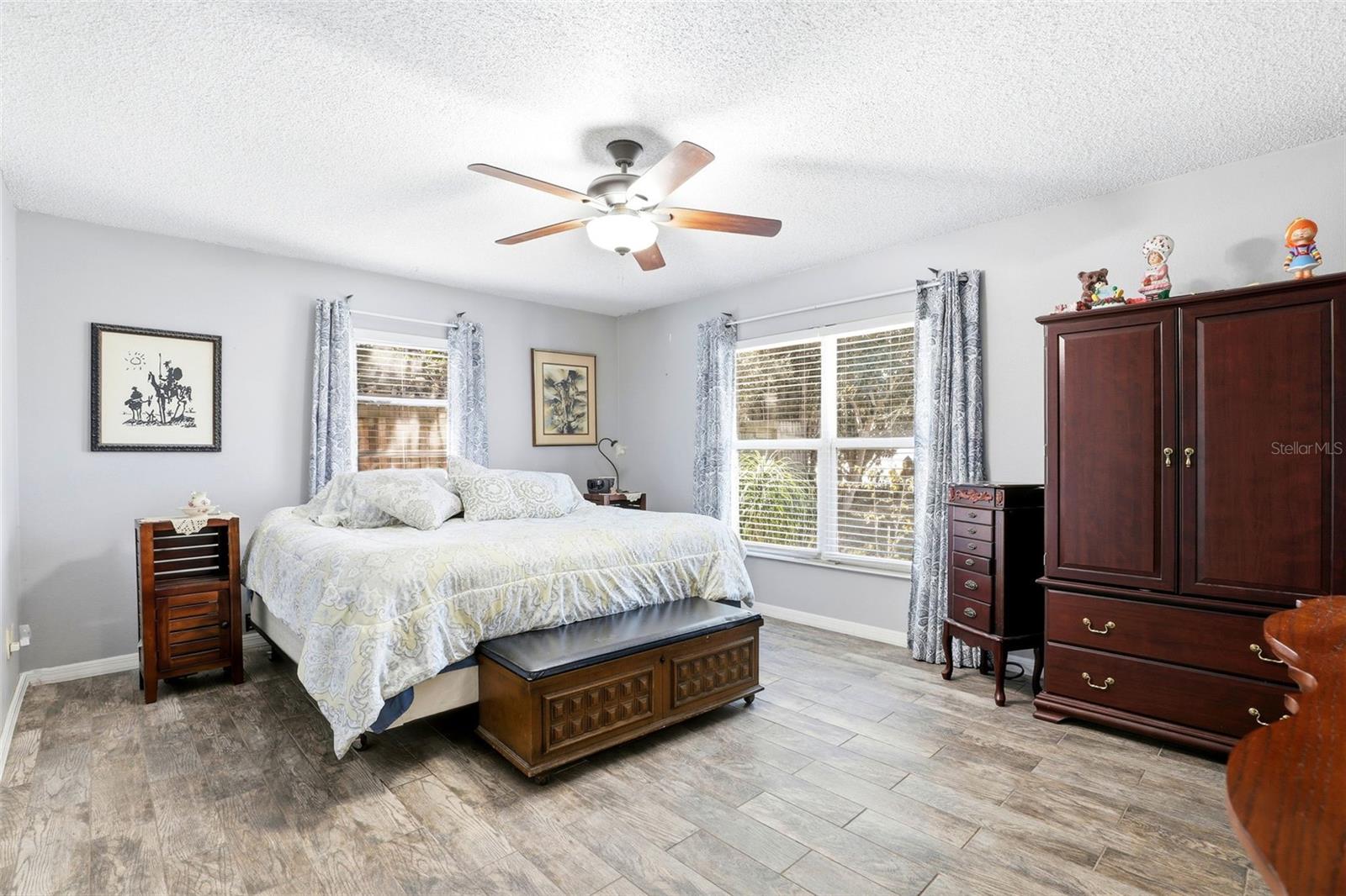 Image 15 of 46 For 623 Green Meadow Avenue