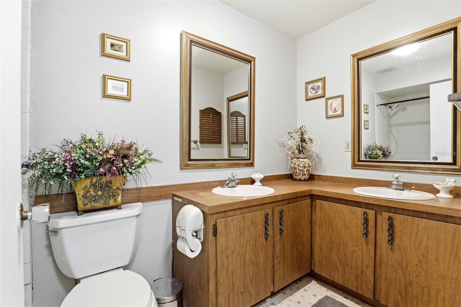 Image 21 of 46 For 623 Green Meadow Avenue