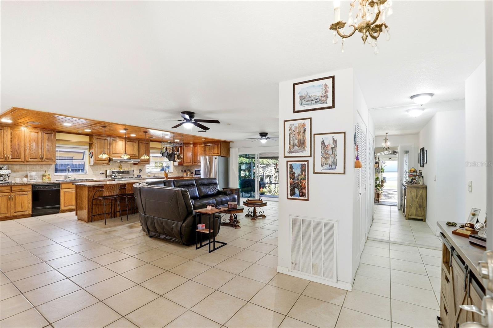 Image 4 of 46 For 623 Green Meadow Avenue