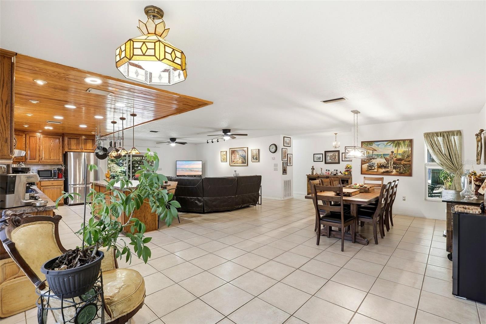 Image 5 of 46 For 623 Green Meadow Avenue