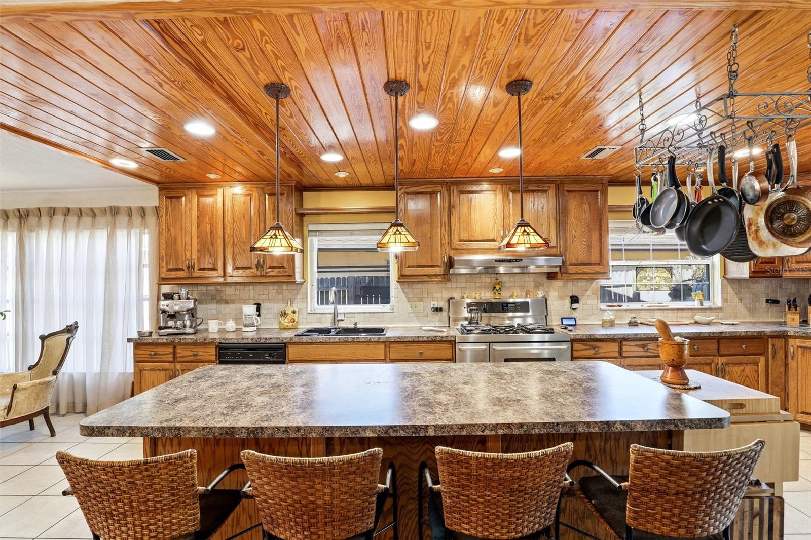 Image 6 of 46 For 623 Green Meadow Avenue