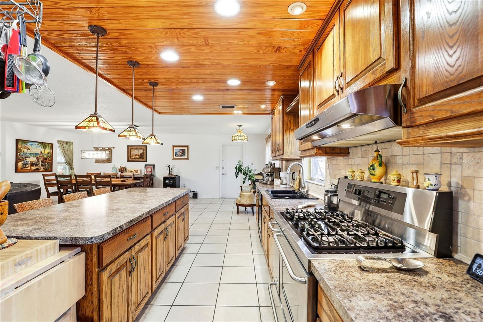 Image 7 of 46 For 623 Green Meadow Avenue