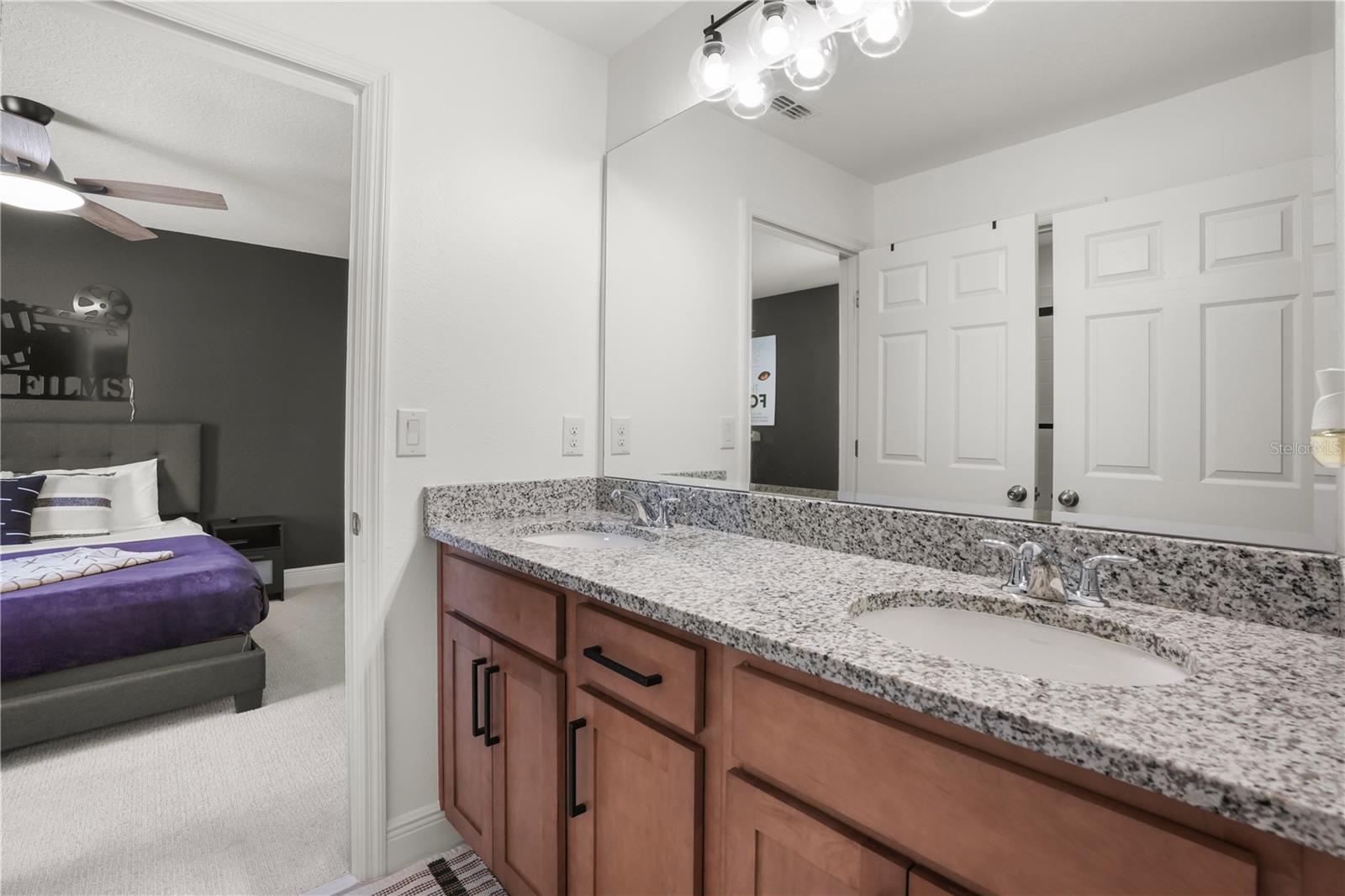 Image 22 of 37 For 6076 Sierra Crown Street