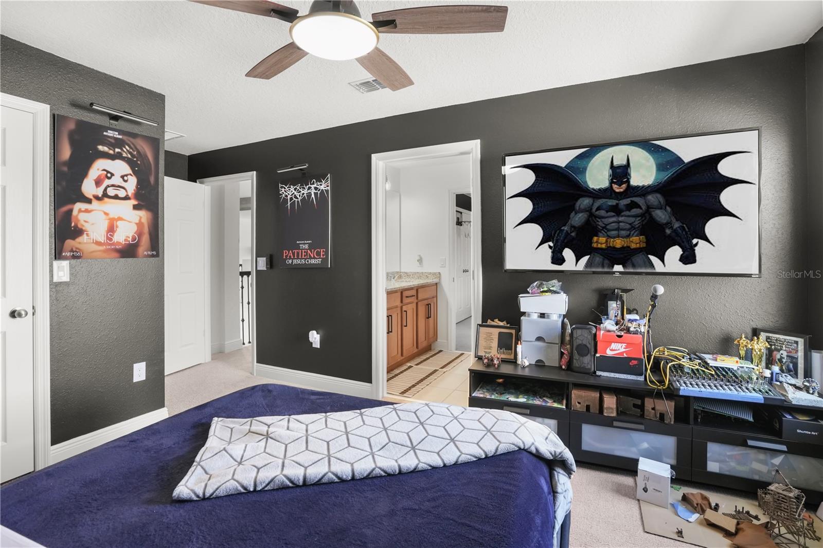 Image 25 of 37 For 6076 Sierra Crown Street