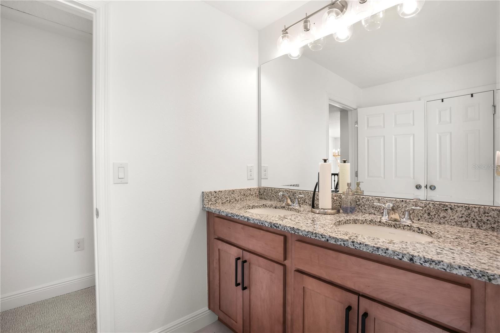 Image 28 of 37 For 6076 Sierra Crown Street