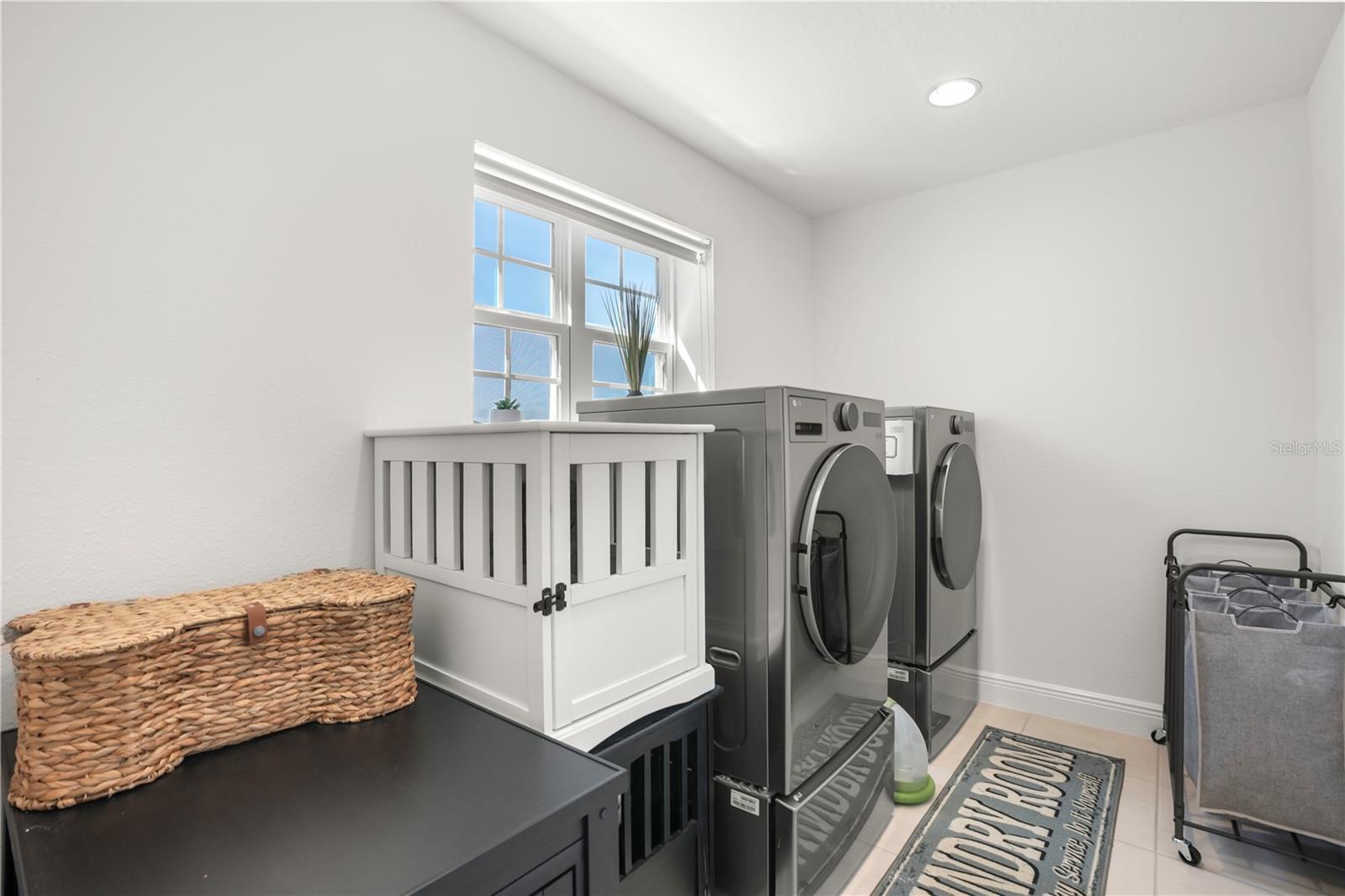 Image 29 of 37 For 6076 Sierra Crown Street