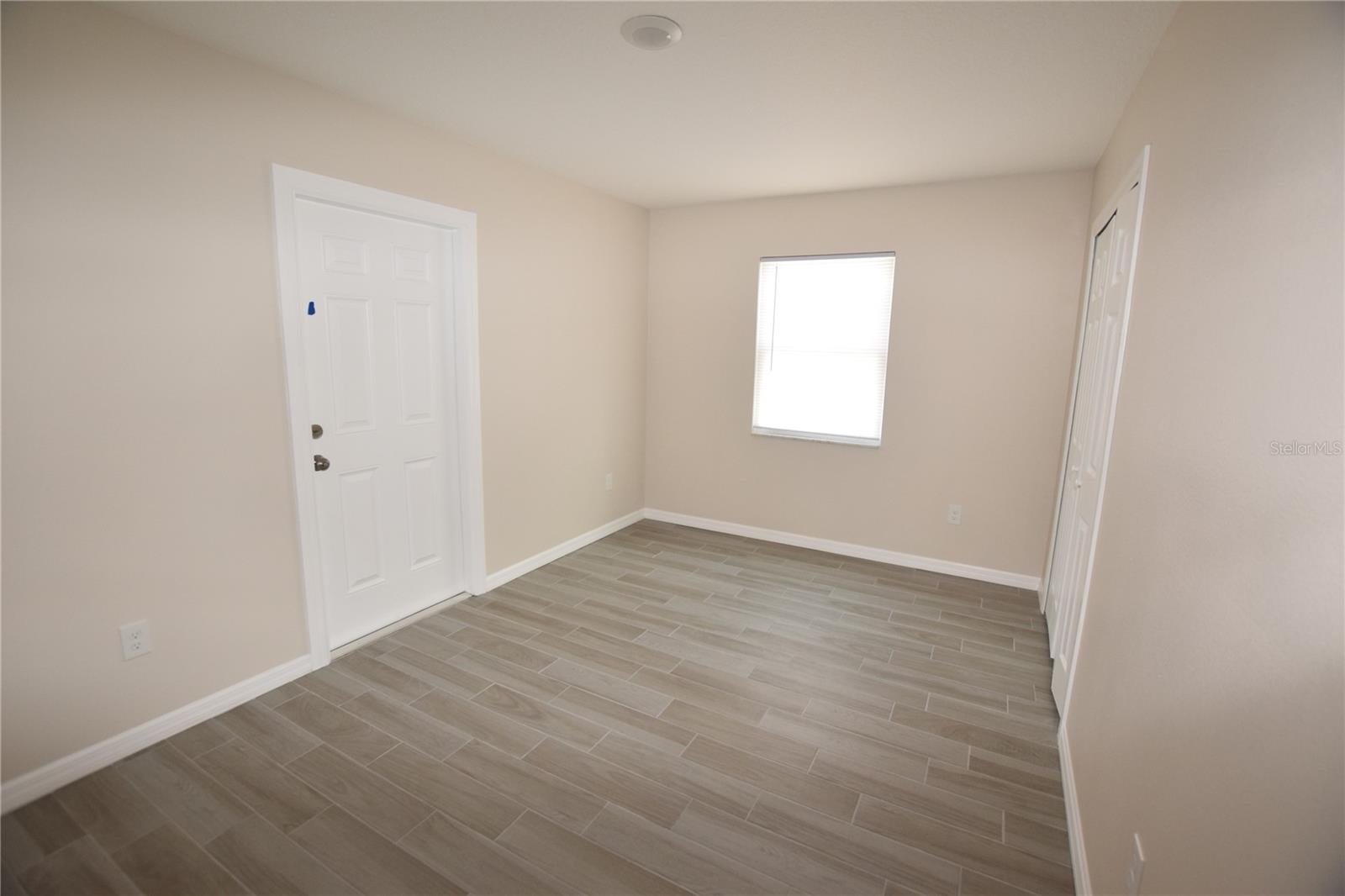 Image 16 of 25 For 1214 Muriel Street