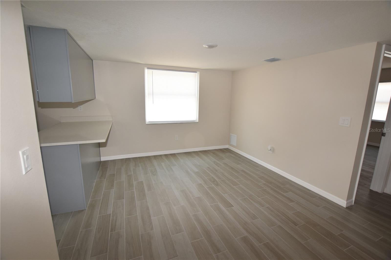 Image 8 of 25 For 1214 Muriel Street