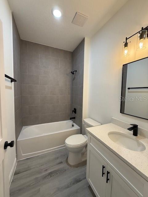 Image 14 of 21 For 5669 Claremont Drive