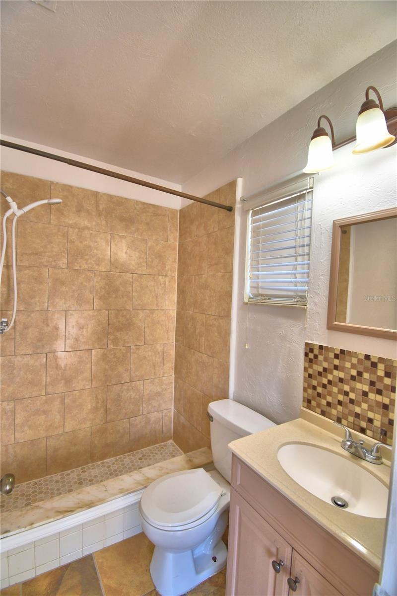 Image 27 of 42 For 202 Padgett Drive