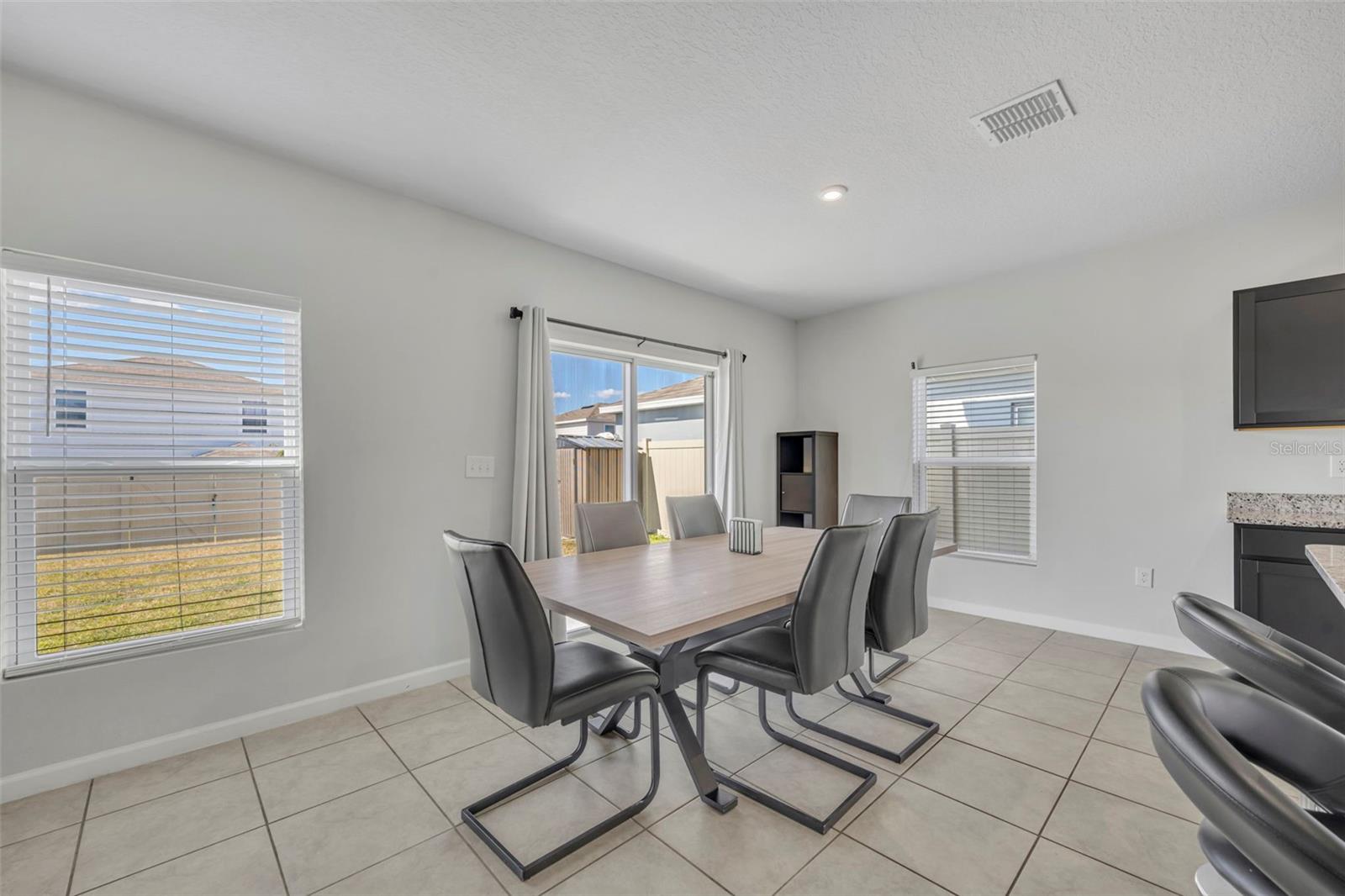 Image 10 of 35 For 5007 Starboard Street