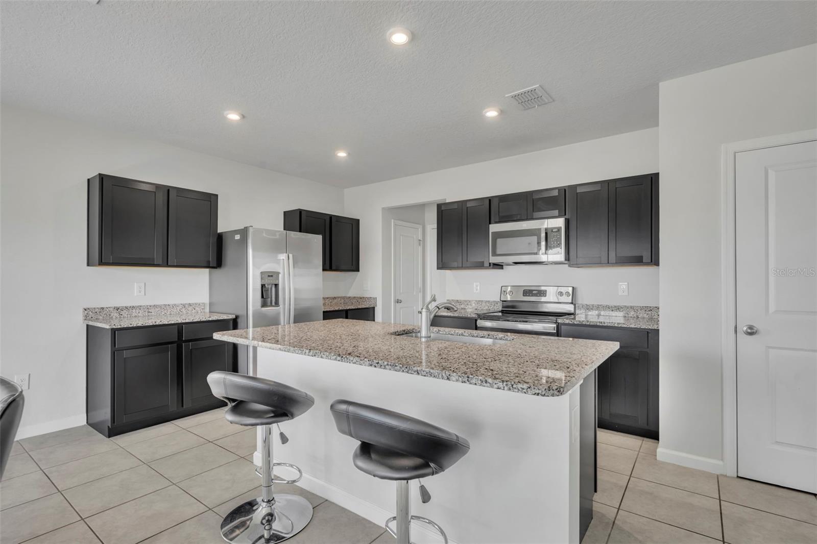 Image 11 of 35 For 5007 Starboard Street