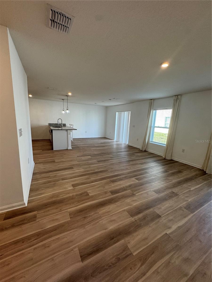 Image 39 of 45 For 1773 Nebraska Loop