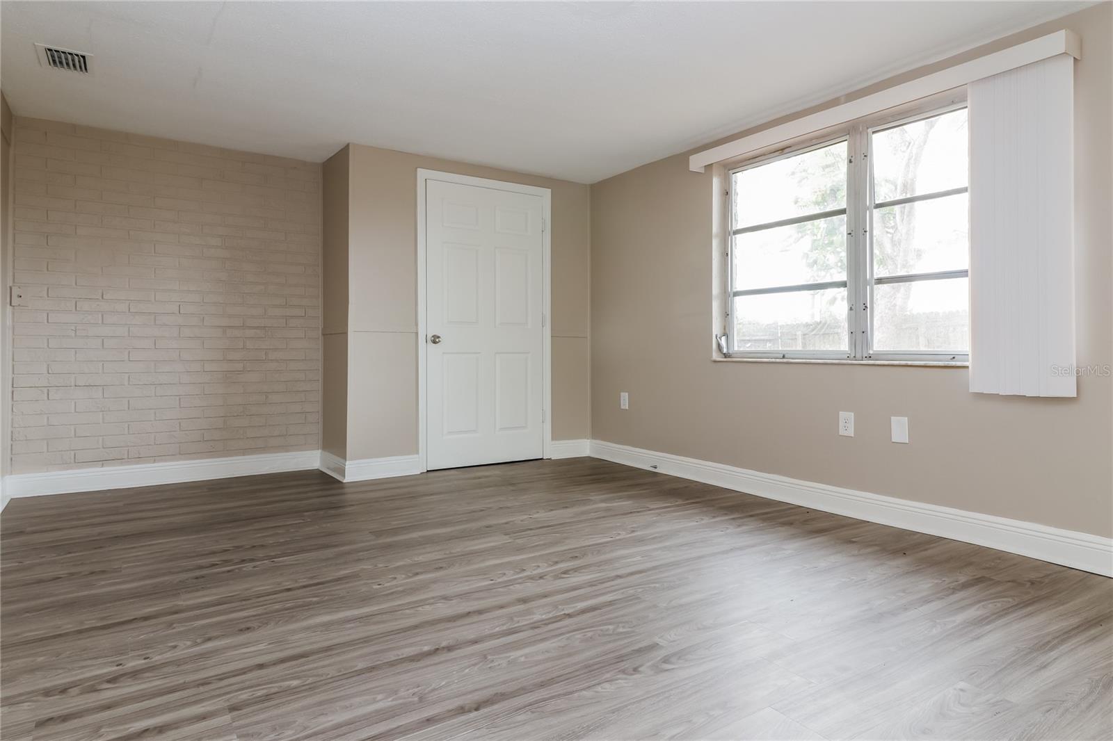 Image 11 of 16 For 6825 Amarillo Street