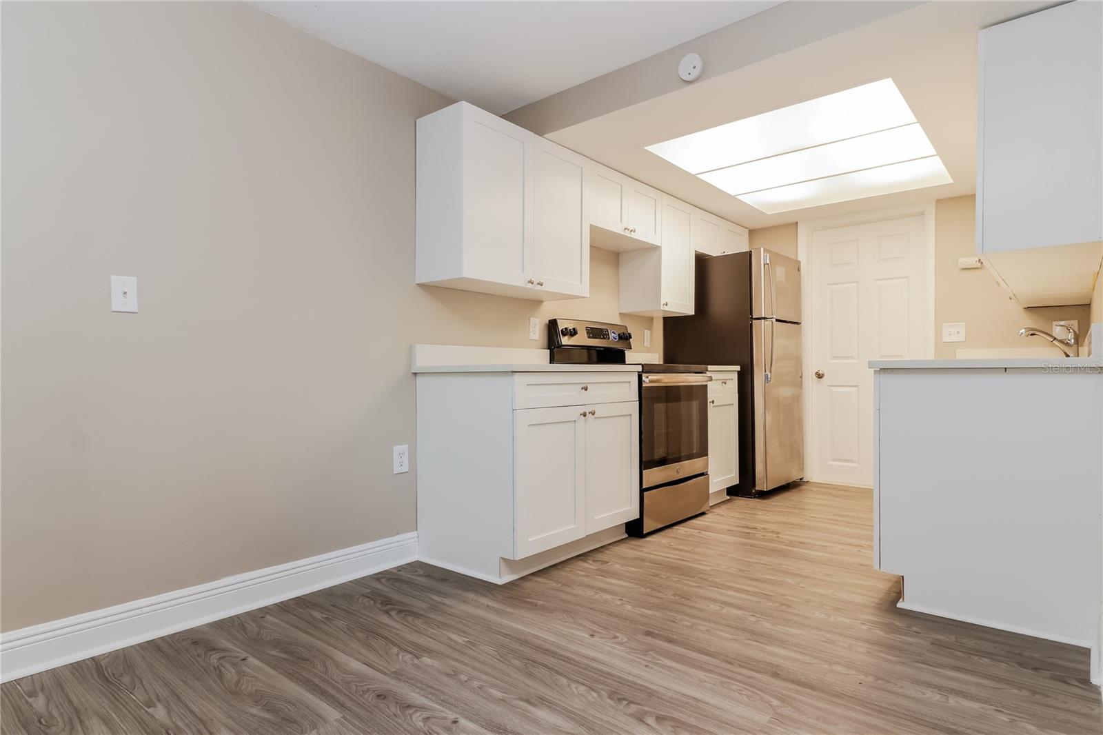 Image 7 of 16 For 6825 Amarillo Street