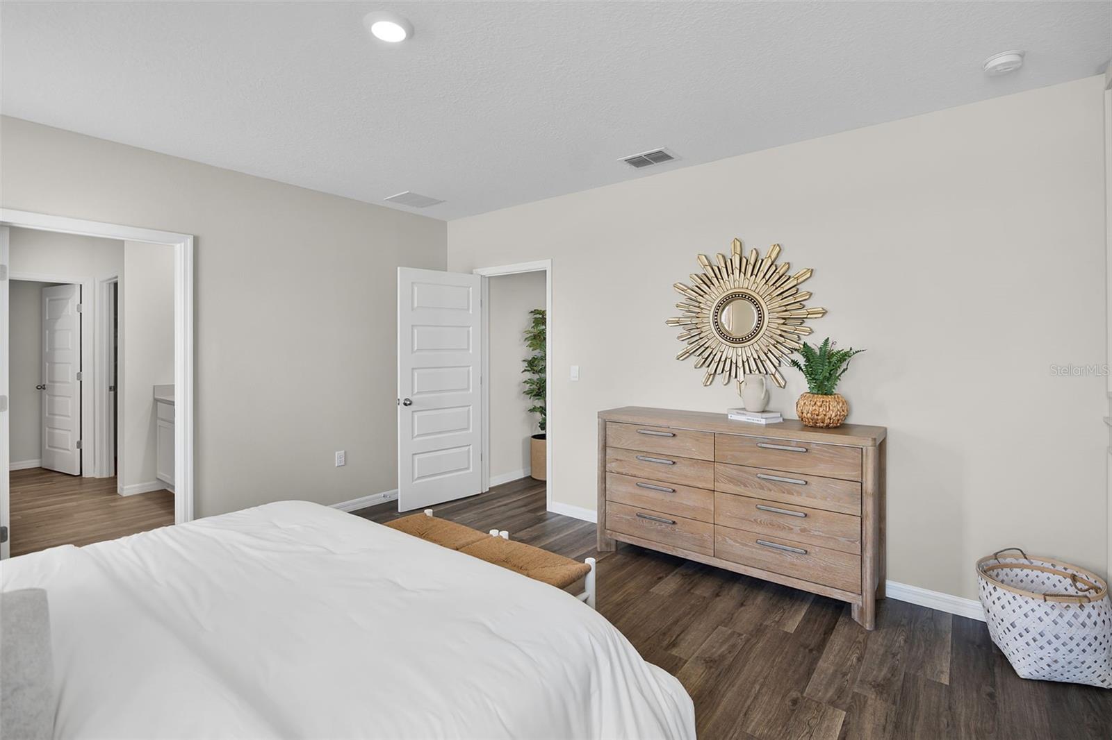 Image 14 of 31 For 4464 Yaupon Holly Way