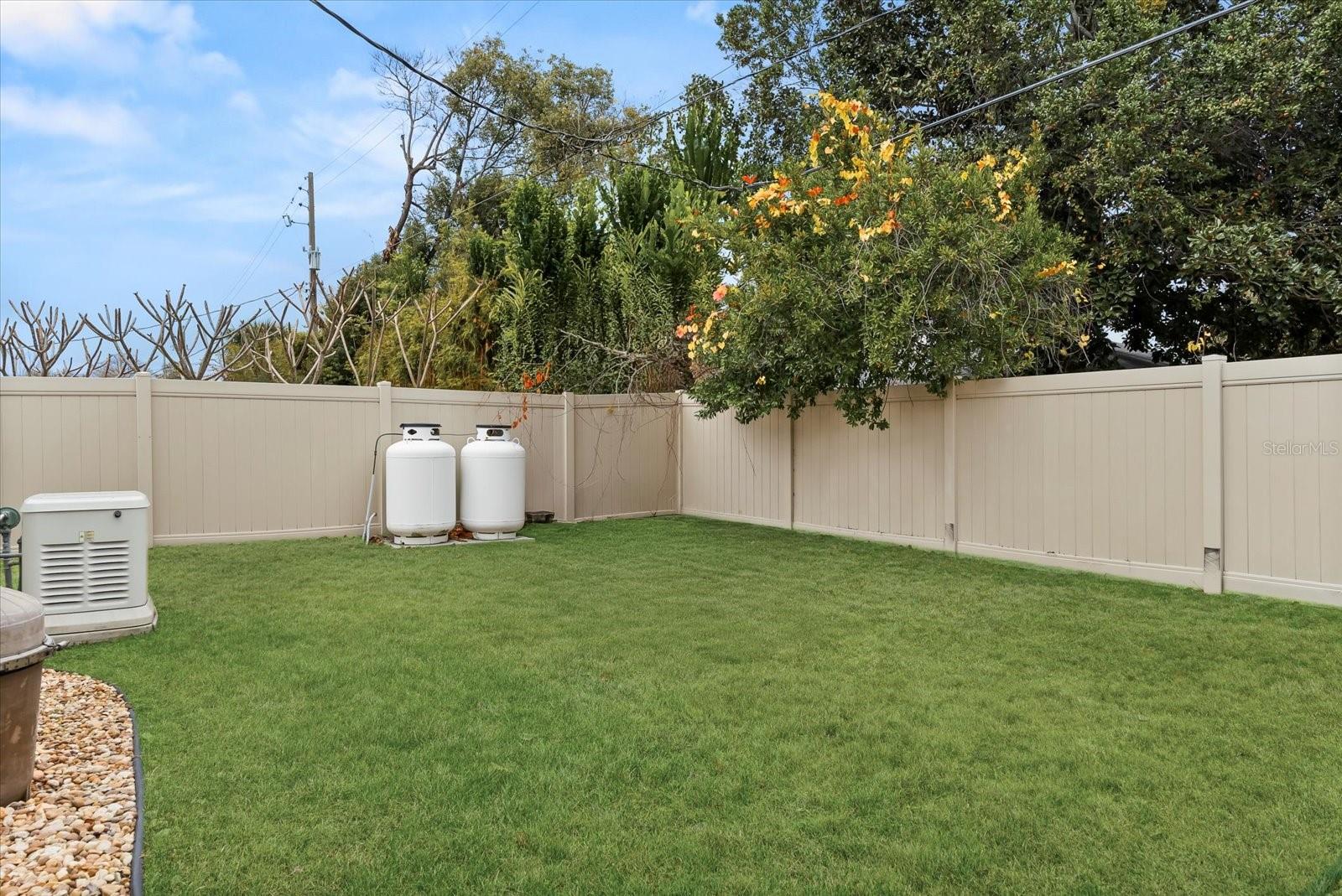 Image 26 of 31 For 4865 Rabama Place